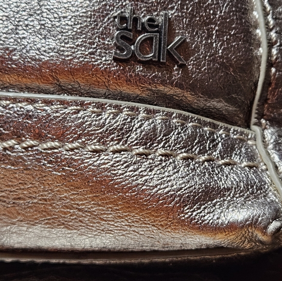 The SAK pewter leather crossbody - Picture 6 of 8